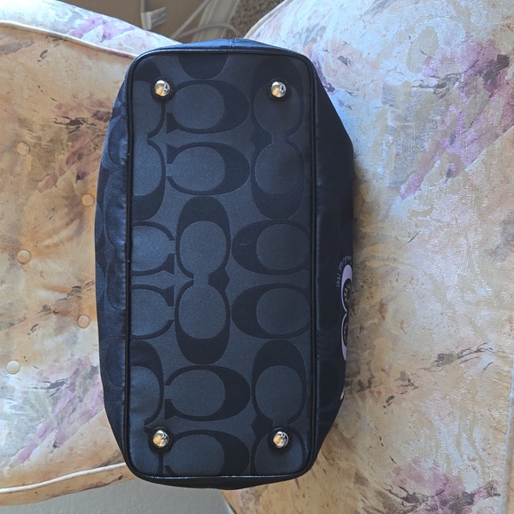 Coach Shoulder Bag - Picture 4 of 13